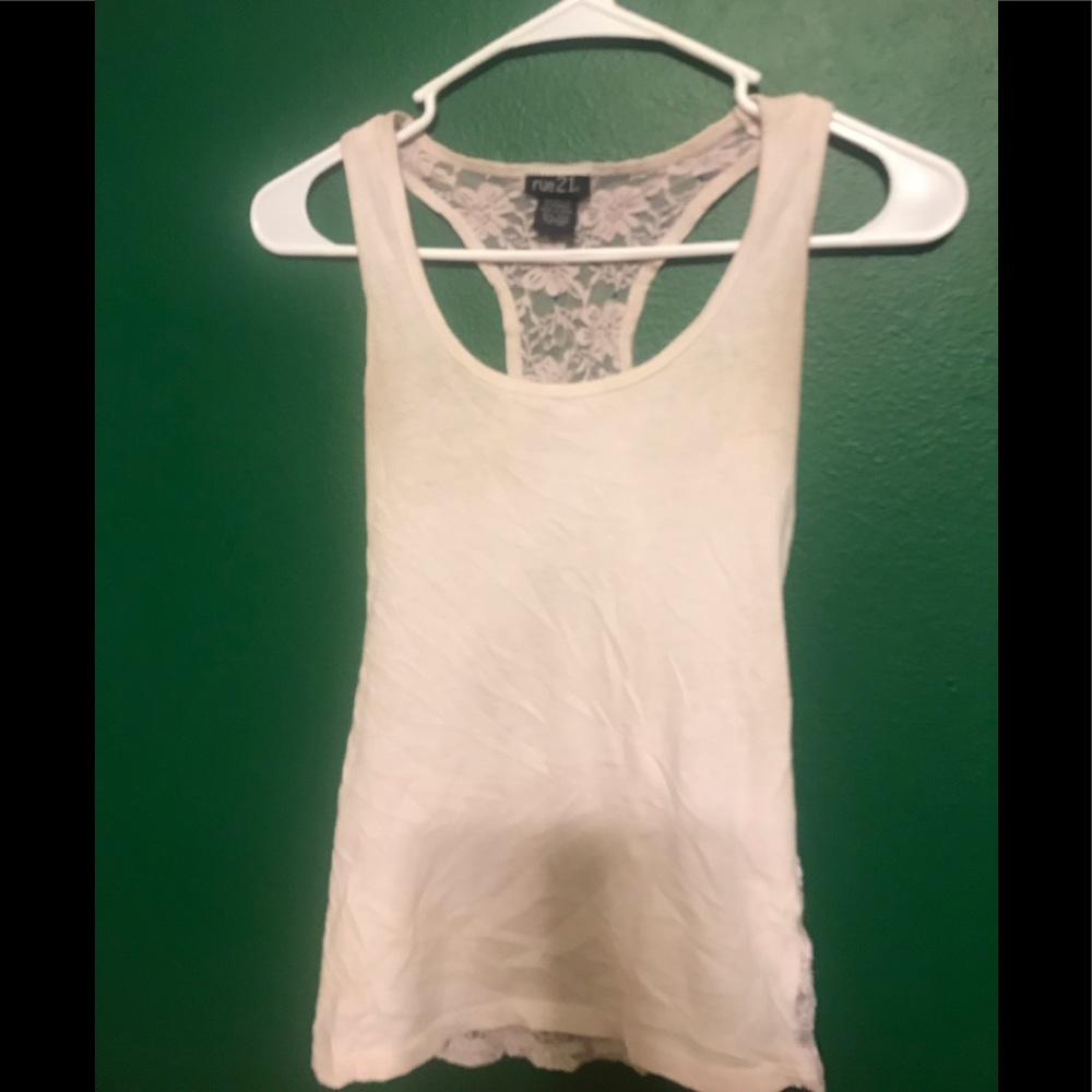 Rue 21 tank